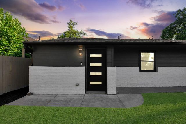 6201 Batterson Street, Houston, TX 77026