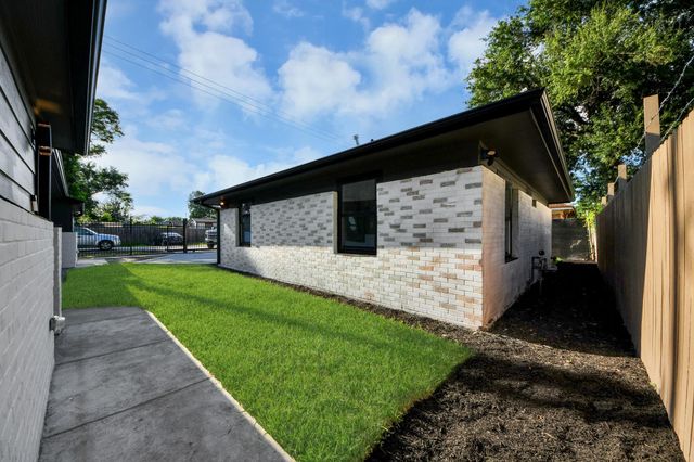6201 Batterson Street, Houston, TX 77026