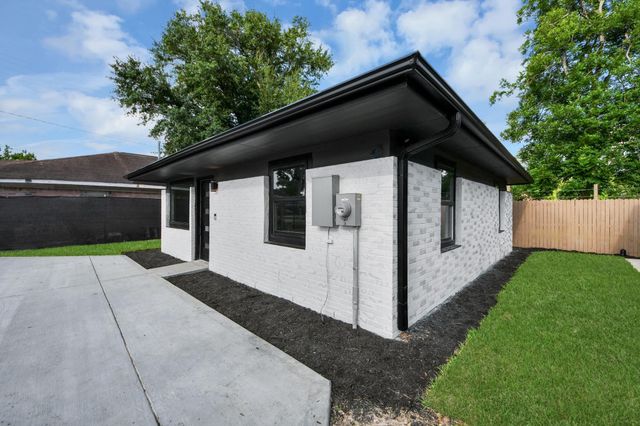 6201 Batterson Street, Houston, TX 77026