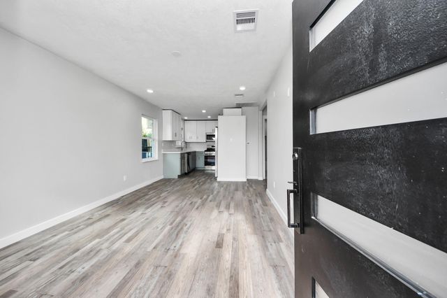 6201 Batterson Street, Houston, TX 77026