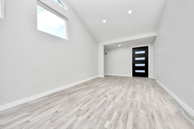 6201 Batterson Street, Houston, TX 77026