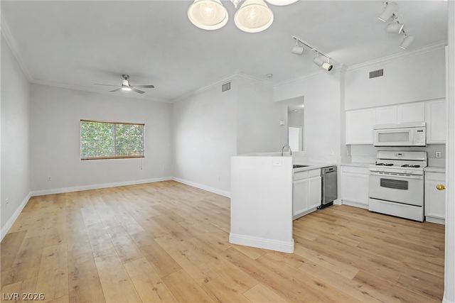 9303 Gilcrease Avenue 2195, Las Vegas, NV 89149