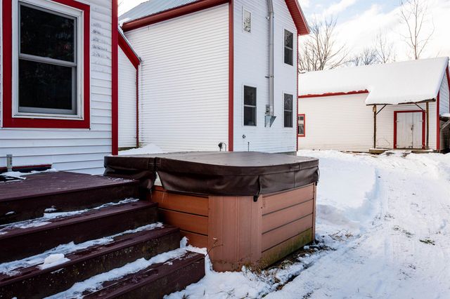 58 Sidetrack Road, Conway, NH 03860