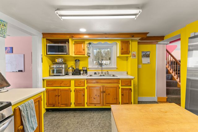 58 Sidetrack Road, Conway, NH 03860