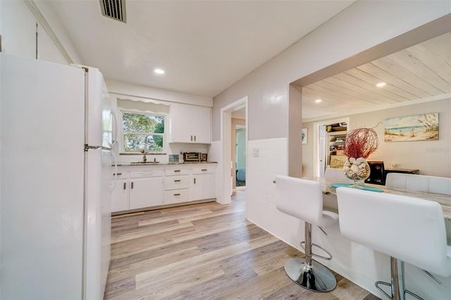 10802 MOHAWK ROAD, St Petersburg, FL 33708