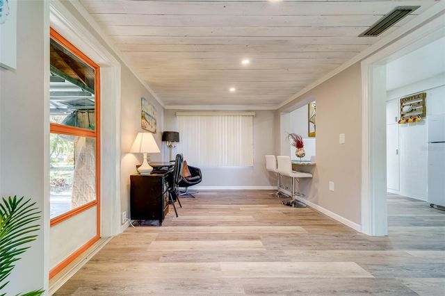 10802 MOHAWK ROAD, St Petersburg, FL 33708