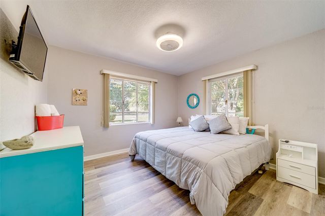 10802 MOHAWK ROAD, St Petersburg, FL 33708