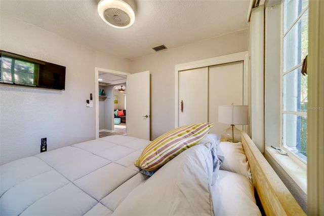 10802 MOHAWK ROAD, St Petersburg, FL 33708