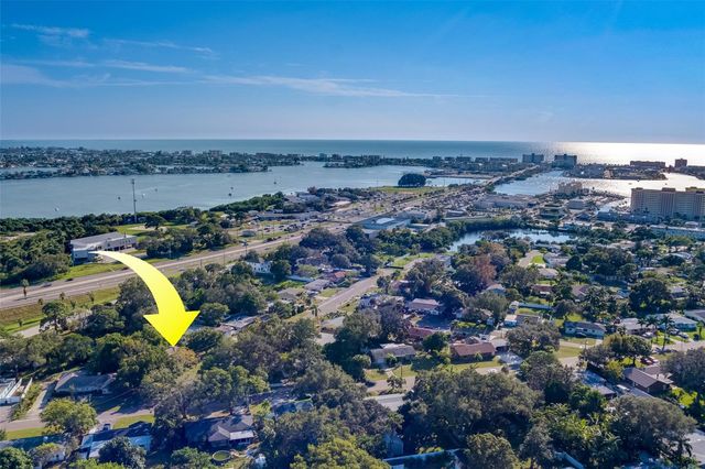 10802 MOHAWK ROAD, St Petersburg, FL 33708