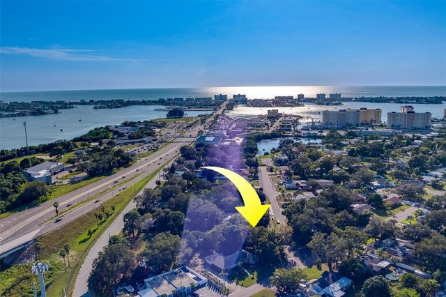10802 MOHAWK ROAD, St Petersburg, FL 33708