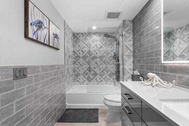 347 N New River Drive 809, Fort Lauderdale, FL 33301