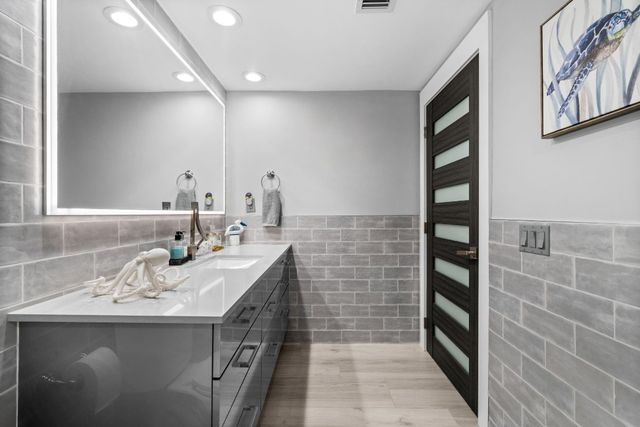 347 N New River Drive 809, Fort Lauderdale, FL 33301