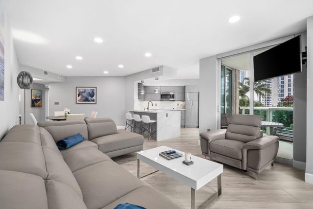 347 N New River Drive 809, Fort Lauderdale, FL 33301