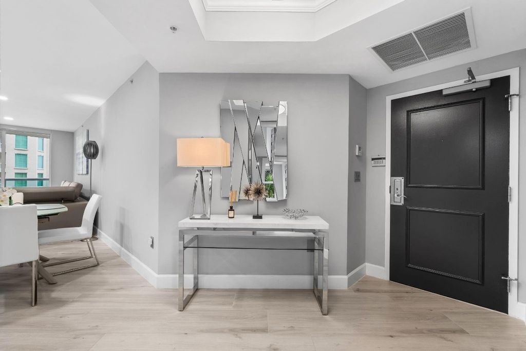 347 N New River Drive 809, Fort Lauderdale, FL 33301