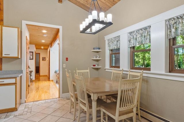 112 Elm St, Auburn, MA 01501