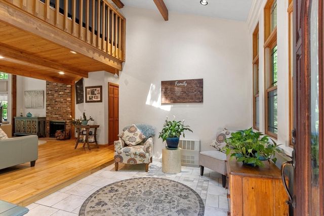 112 Elm St, Auburn, MA 01501