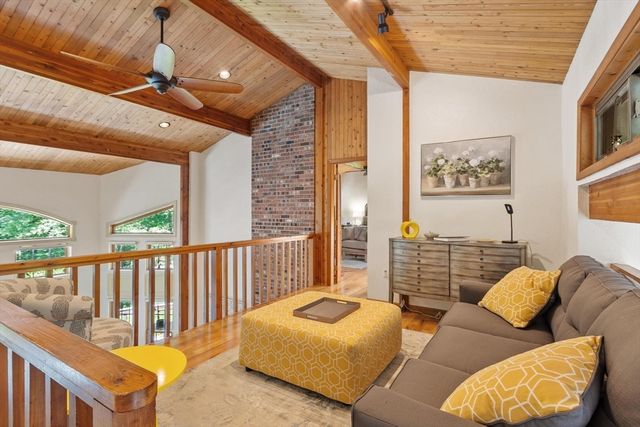 112 Elm St, Auburn, MA 01501