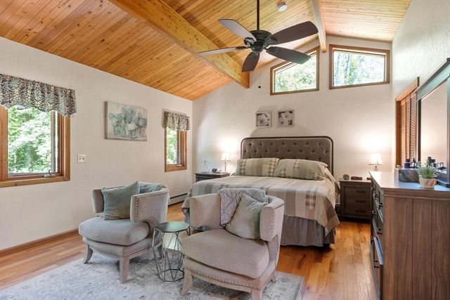 112 Elm St, Auburn, MA 01501