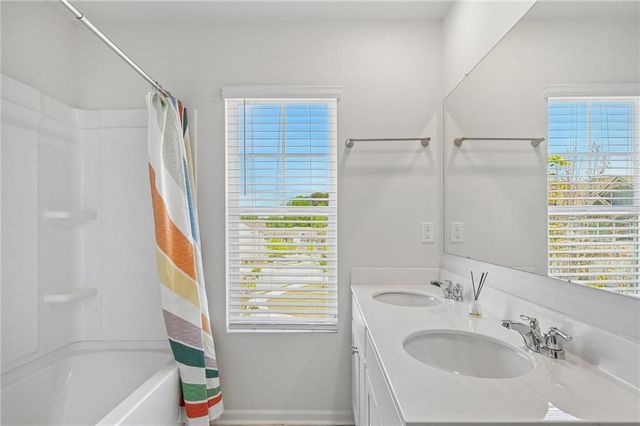 2715 Poppy Court, Buford, GA 30518