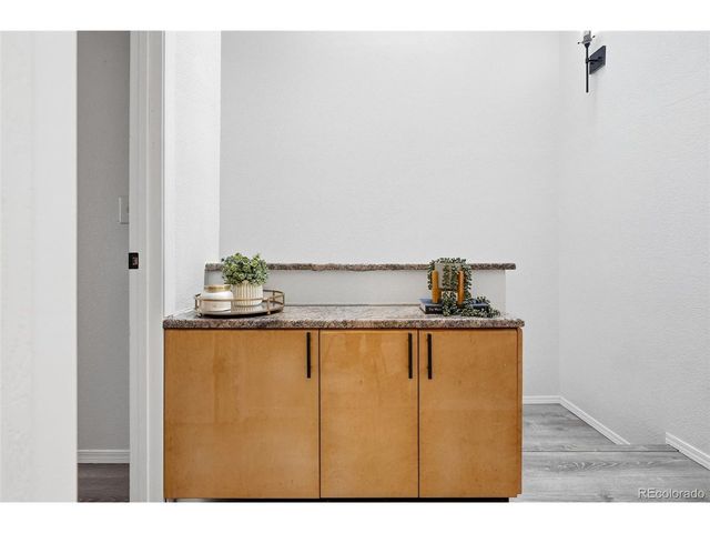 1899 Newland Ct, Lakewood, CO 80214