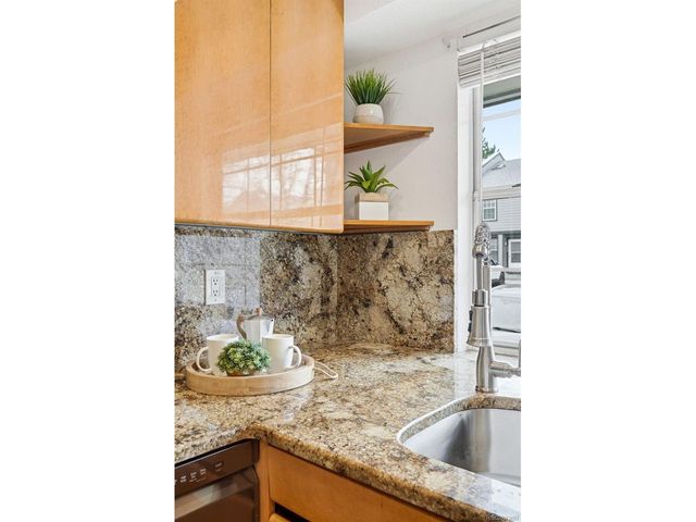 1899 Newland Ct, Lakewood, CO 80214