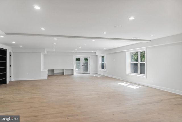 1912 ANDERSON RD, Falls Church, VA 22043