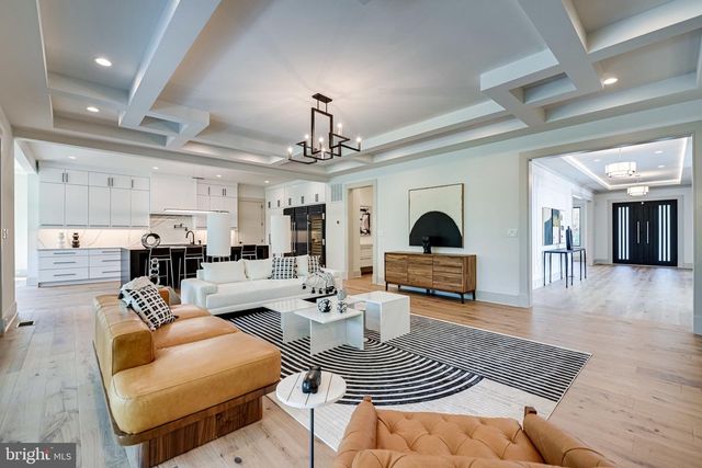 6634 BRAWNER ST, Mclean, VA 22101