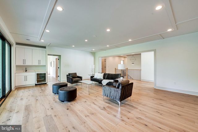 6634 BRAWNER ST, Mclean, VA 22101