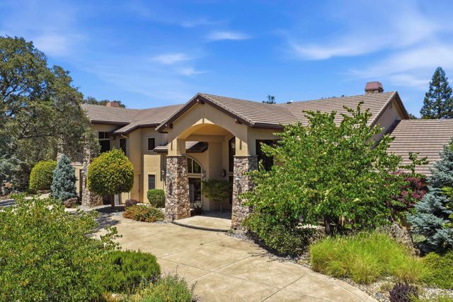 9965 Spyglass Cir, Auburn, CA 95602