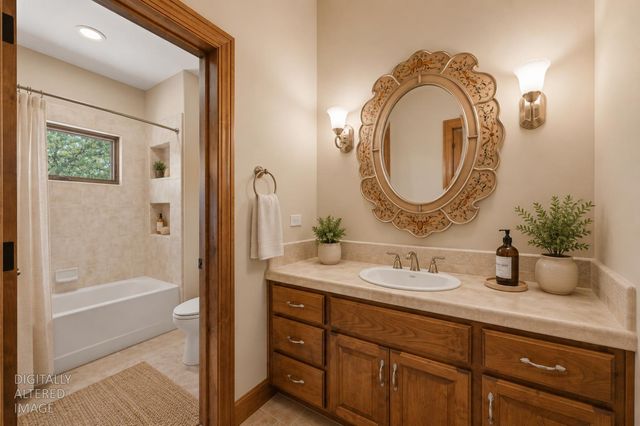 9965 Spyglass Cir, Auburn, CA 95602