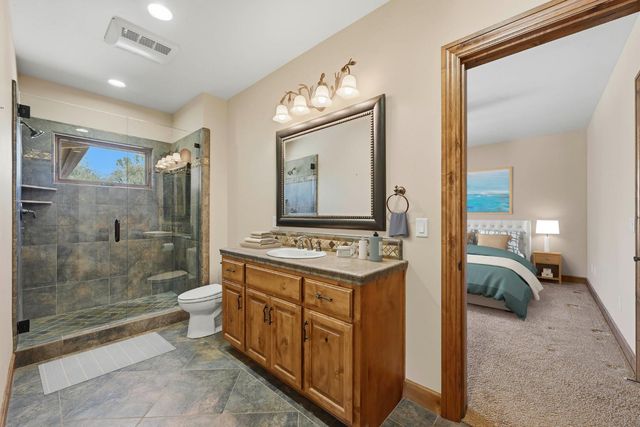 9965 Spyglass Cir, Auburn, CA 95602