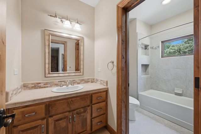 9965 Spyglass Cir, Auburn, CA 95602