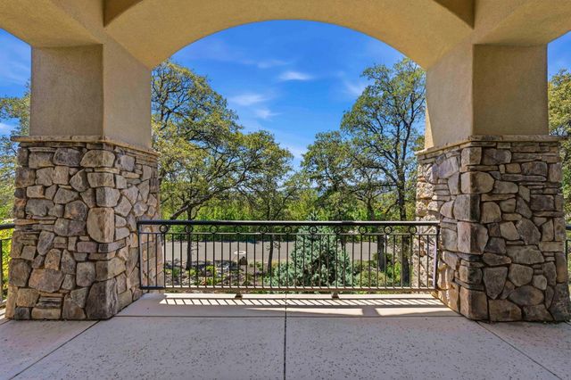 9965 Spyglass Cir, Auburn, CA 95602