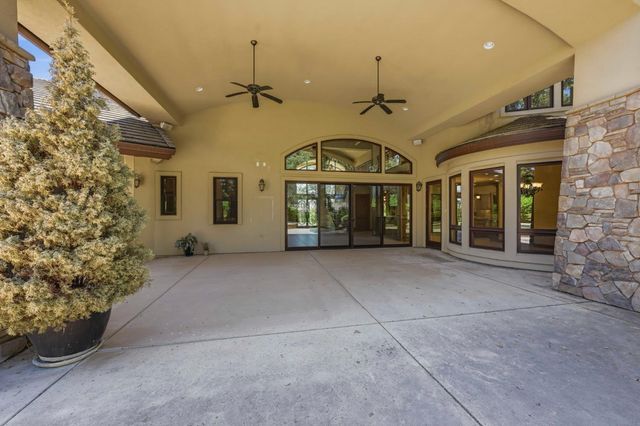 9965 Spyglass Cir, Auburn, CA 95602