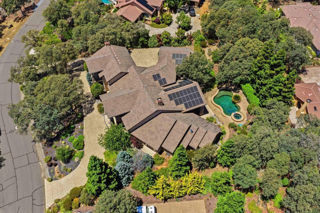 9965 Spyglass Cir, Auburn, CA 95602