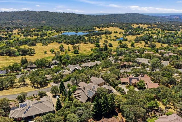 9965 Spyglass Cir, Auburn, CA 95602
