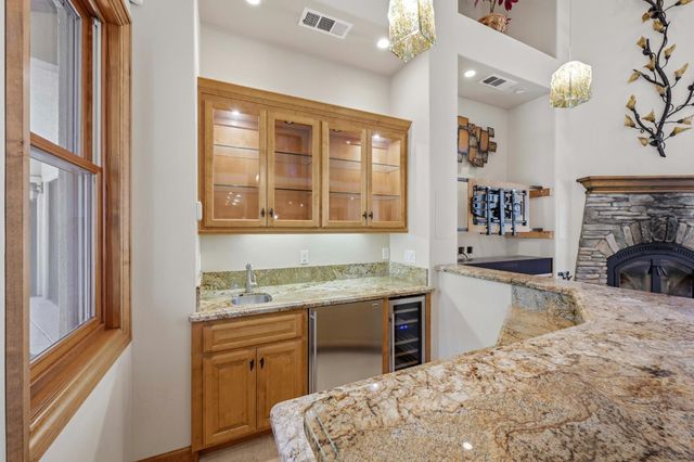 9965 Spyglass Cir, Auburn, CA 95602