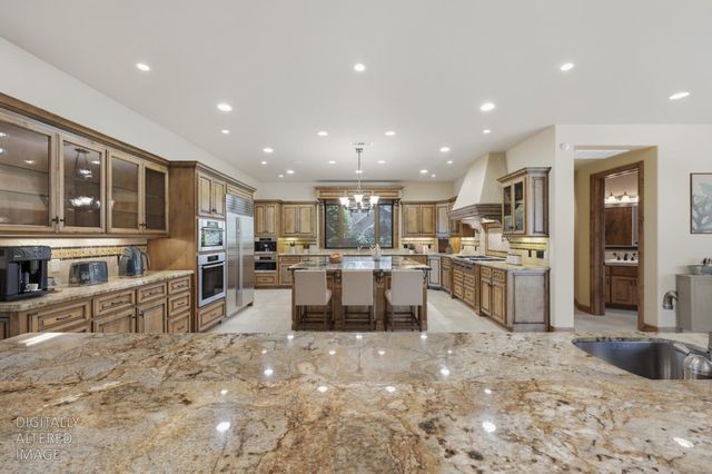 9965 Spyglass Cir, Auburn, CA 95602