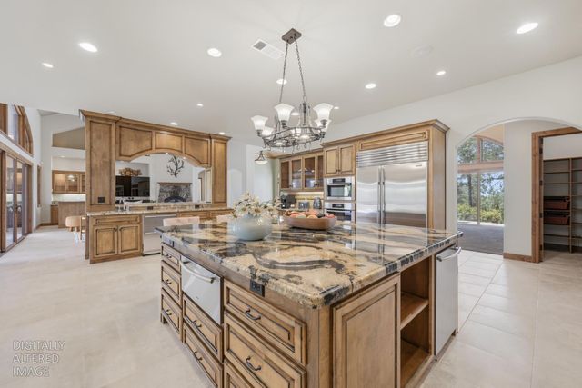 9965 Spyglass Cir, Auburn, CA 95602