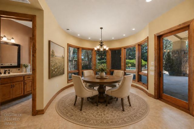 9965 Spyglass Cir, Auburn, CA 95602
