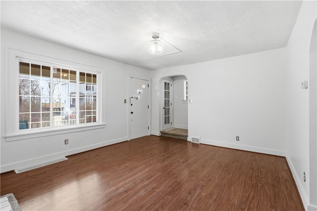 240 Ridgewood Ave, West View, PA 15229
