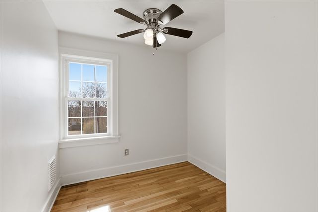 240 Ridgewood Ave, West View, PA 15229