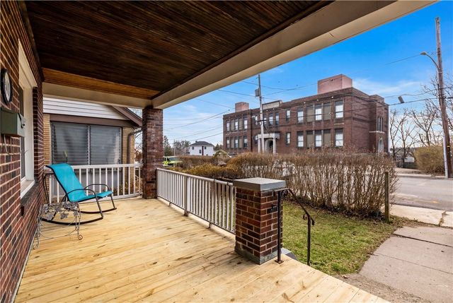 240 Ridgewood Ave, West View, PA 15229