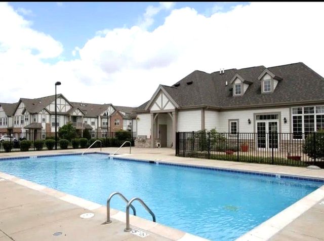 124 Rosehall Drive, Lake Zurich, IL 60047