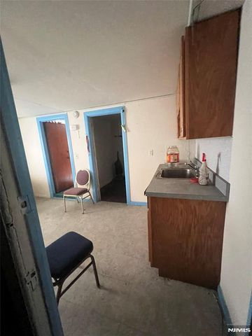 44 Scudder Street, Garfield, NJ 07026