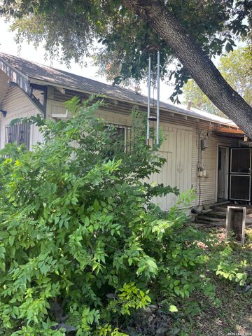 711 Kayton, San Antonio, TX 78210