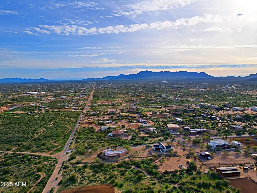 Image 14 of property listing at 1.7 acres N 144 Street 3, Scottsdale, AZ 85262