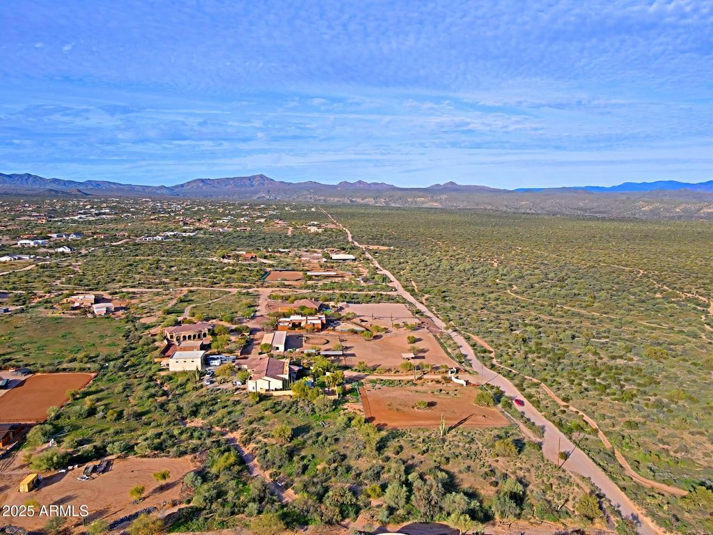 Image 15 of property listing at 1.7 acres N 144 Street 3, Scottsdale, AZ 85262