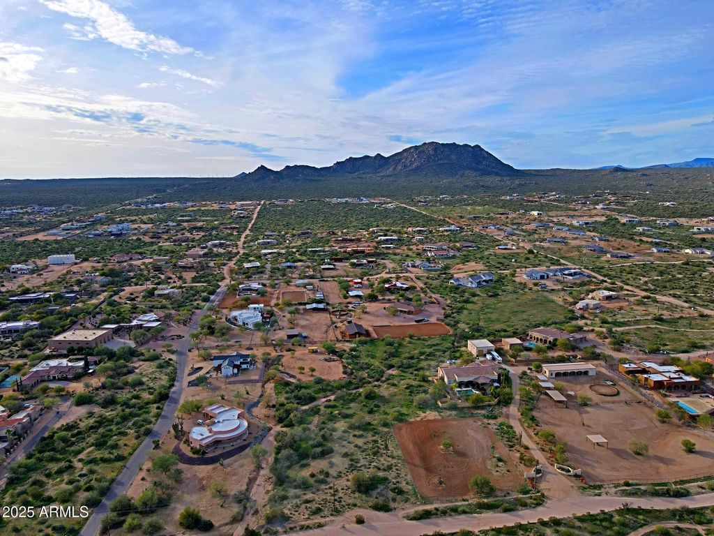 Image 5 of property listing at 1.7 acres N 144 Street 3, Scottsdale, AZ 85262