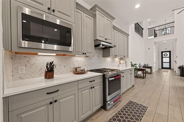 10730 Hidden Rock Drive, Missouri City, TX 77459